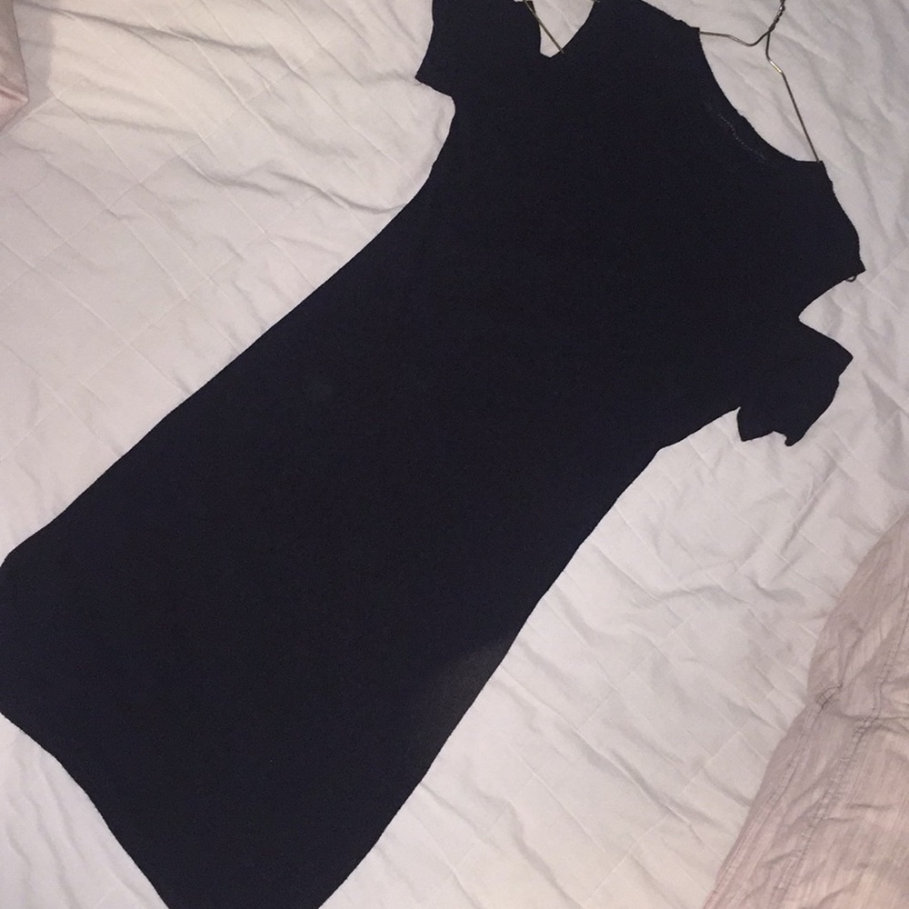 Black ribbed dress